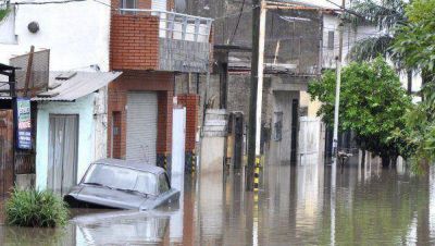 Positivo: Macri puso equipos para asistir a las zonas inundadas