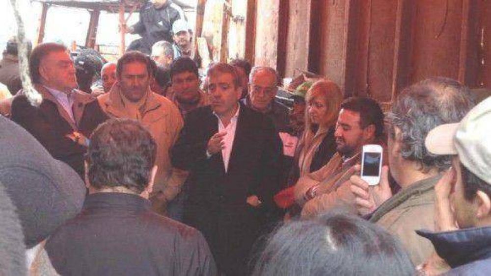 Cano y Amaya acompa�aron a productores en una olla popular