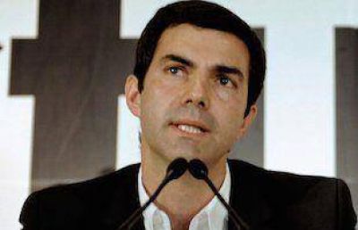 El Cronista titula: 