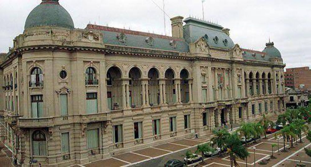 La provincia cerr� 2014 con un d�ficit de $ 1.665 millones