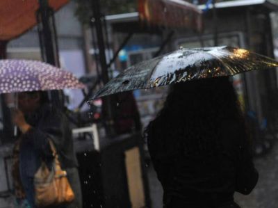 Centro y sur de Santa Fe y norte de Buenos Aires contin�an bajo alerta por fuertes lluvias