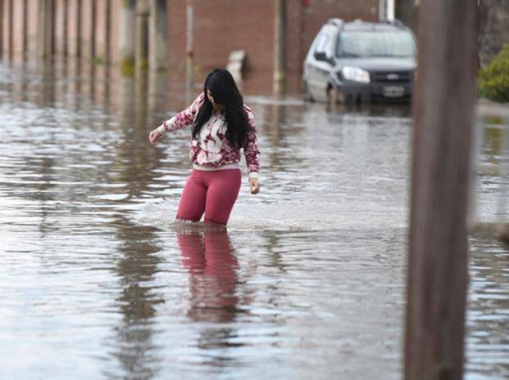 Descienden las aguas lentamente pero la situaci�n es a�n cr�tica en Sanford