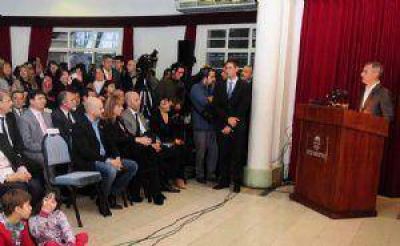 Primer d�a: Avil�s tuvo reuni�n de gabinete y trabajo a destajo en el municipio