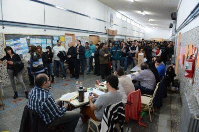 El escrutinio definitivo de las PASO estar�a reci�n ma�ana