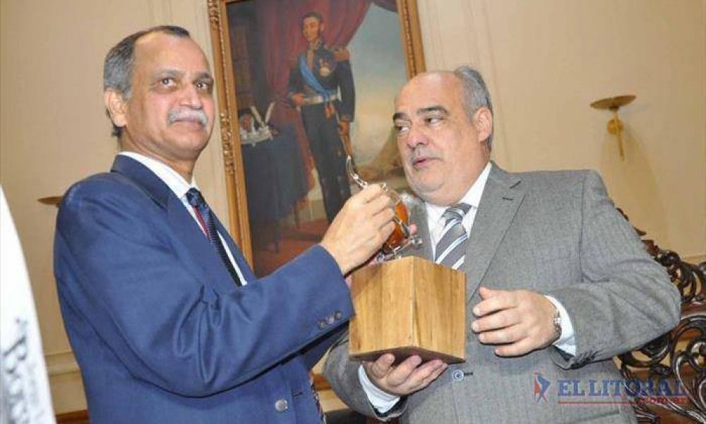 Colombi recibi� al embajador de India: Corrientes podr�a exportar arroz y madera