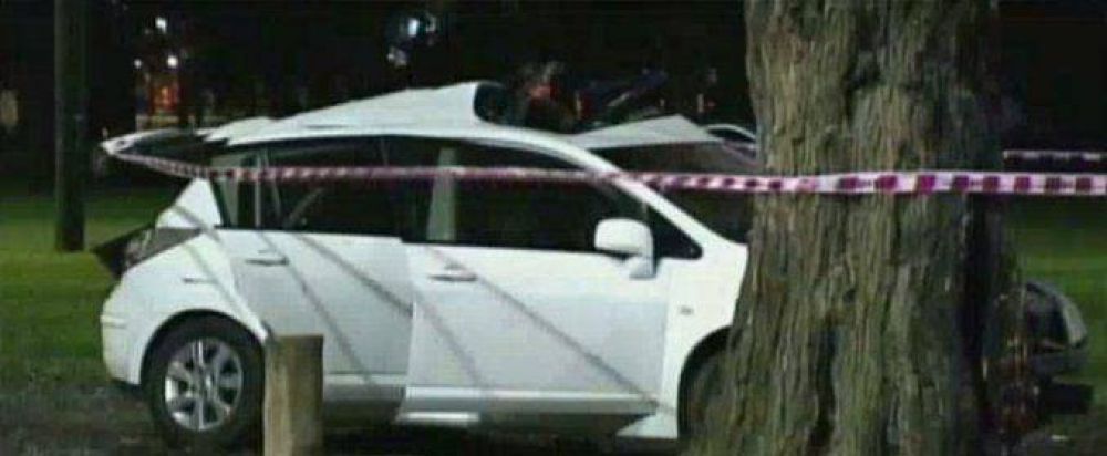 Accidente fatal en Palermo: dos j�venes muertos