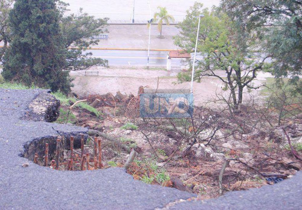 La lluvia caus otro deslizamiento de barrancas en el Parque Urquiza