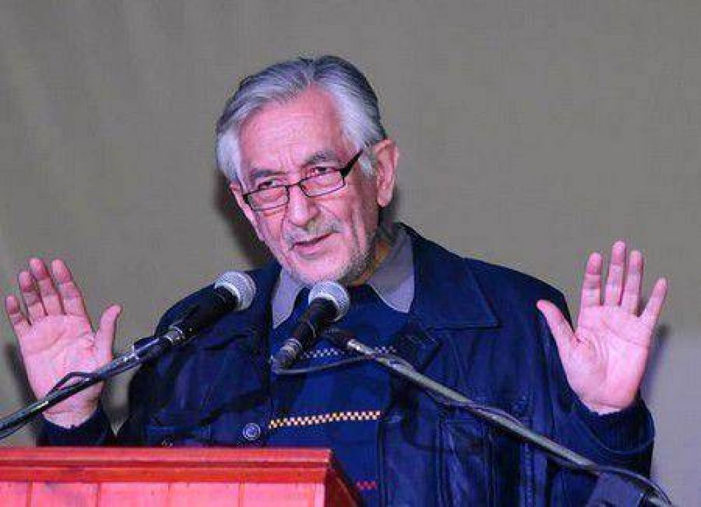  �Usar una tijera organizada para cortarlo al Adolfo me llena de dolor�