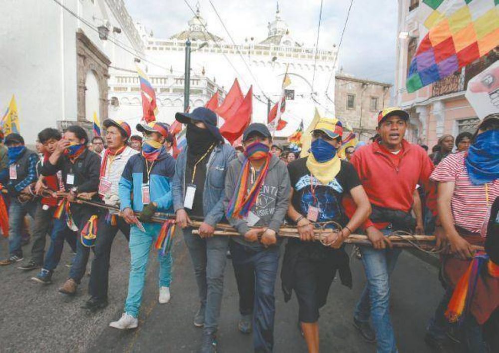 Ecuador: cortes de ruta y heridos durante el paro
