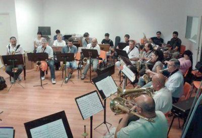 Avellaneda baila al ritmo del jazz