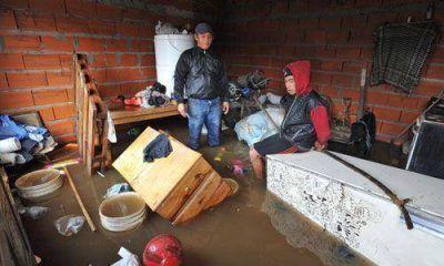 Ya hay cerca de 3.500 evacuados por la crecida del Luj�n