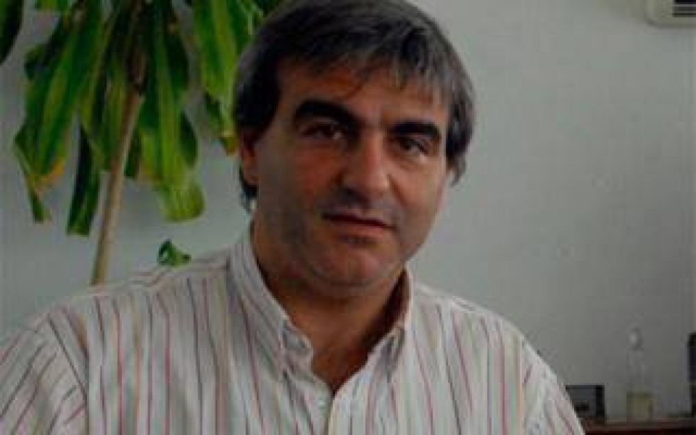 San Antonio de Areco: Dura�ona anunci� que el r�o sigue en baja