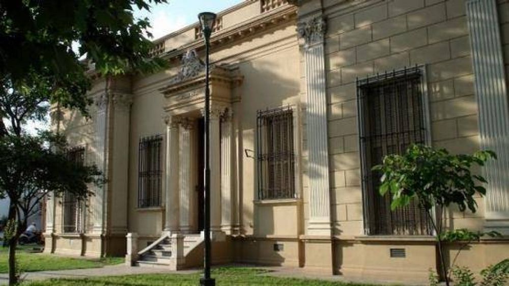Arzobispado de Tucumán advierte sobre un cura falso