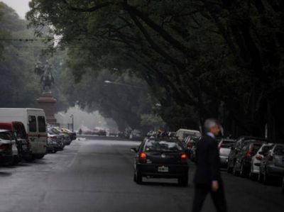 Las lloviznas se despiden al mediod�a, el tiempo mejorar� y ma�ana saldr� el sol