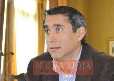 Alberto Paredes Urquiza pidi� escalonar el aumento del boleto