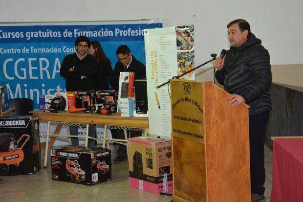 Miguel Isa: �La Escuela de Artes y Oficios es el coraz�n de mi gesti�n�
