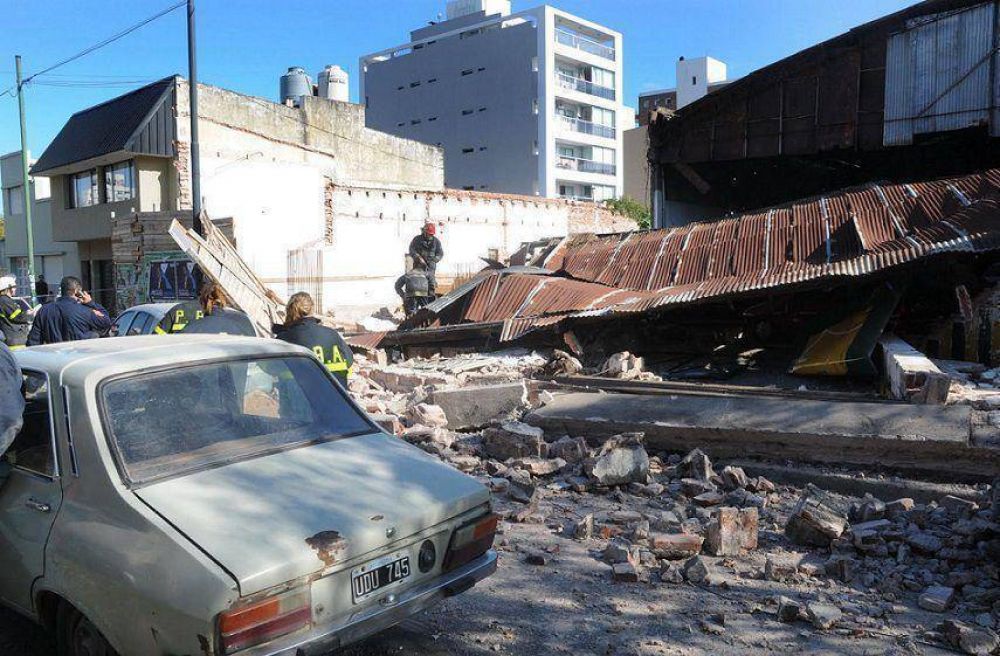 Garro anunci� que convocar� a un �gran encuentro� para reformar el C�digo Urbano 
