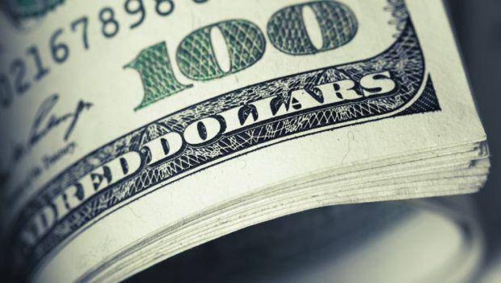 El d�lar blue avanz� a $ 15,10 y alcanz� su valor m�s alto en el a�o
