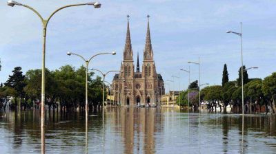 La FUM realiza colecta solidaria para los inundados