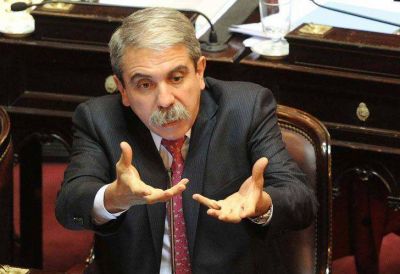 An�bal F. picante contra Vidal: 