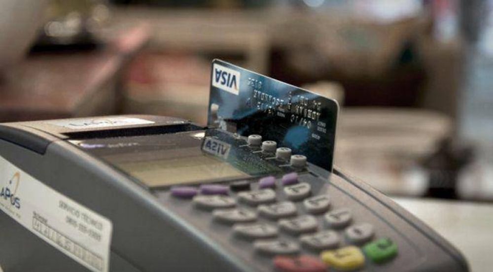 Cay� una pareja que estafaba a comerciantes con tarjetas de cr�dito ap�crifas