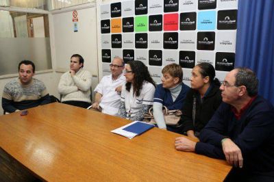 El Municipio acerca a los barrios un programa de cesaci�n tab�quica
