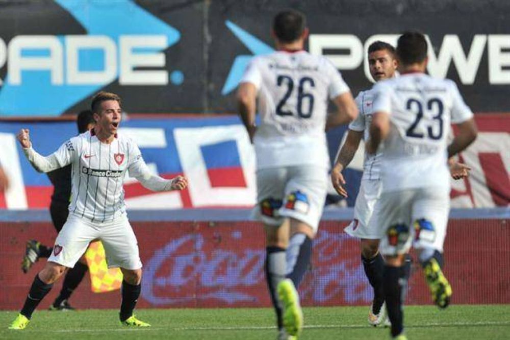 San Lorenzo gan� sobre la hora y se mantiene en lo m�s alto