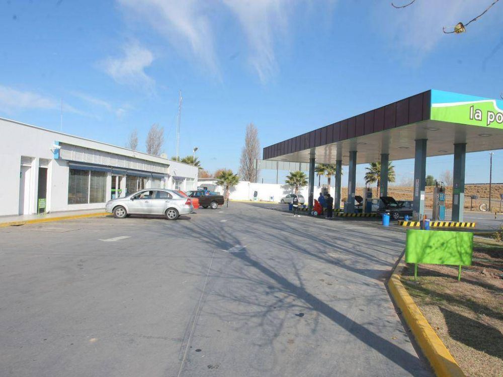 Apu�alan y matan a un joven de 18 a�os en Guaymall�n