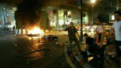 Explosi�n en un centro comercial de Bangkok: hay al menos 12 muertos