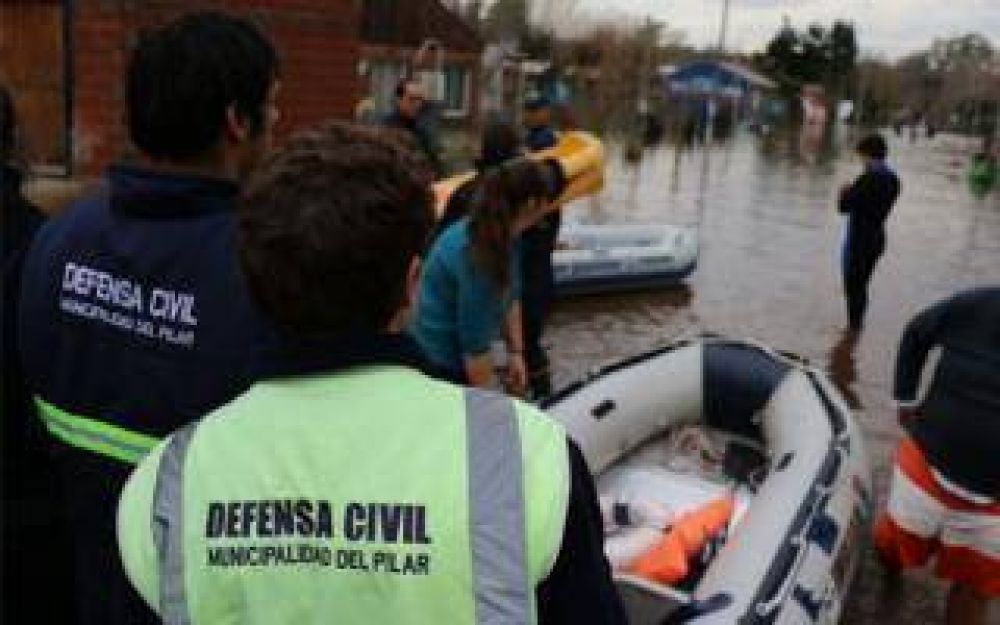 Pilar: Contin�an m�s de 400 evacuados y preocupaci�n por usurpaci�n de terrenos
