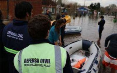 Pilar: Contin�an m�s de 400 evacuados y preocupaci�n por usurpaci�n de terrenos