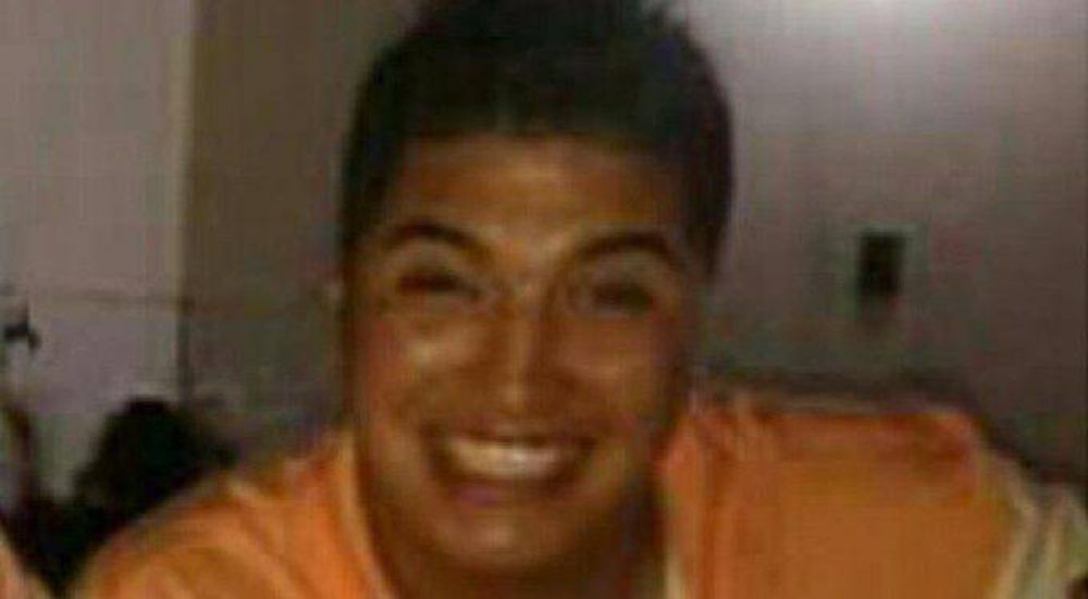 LANUS: MOTOQUERO LO MATO A BALAZOS POR LA ESPALDA
