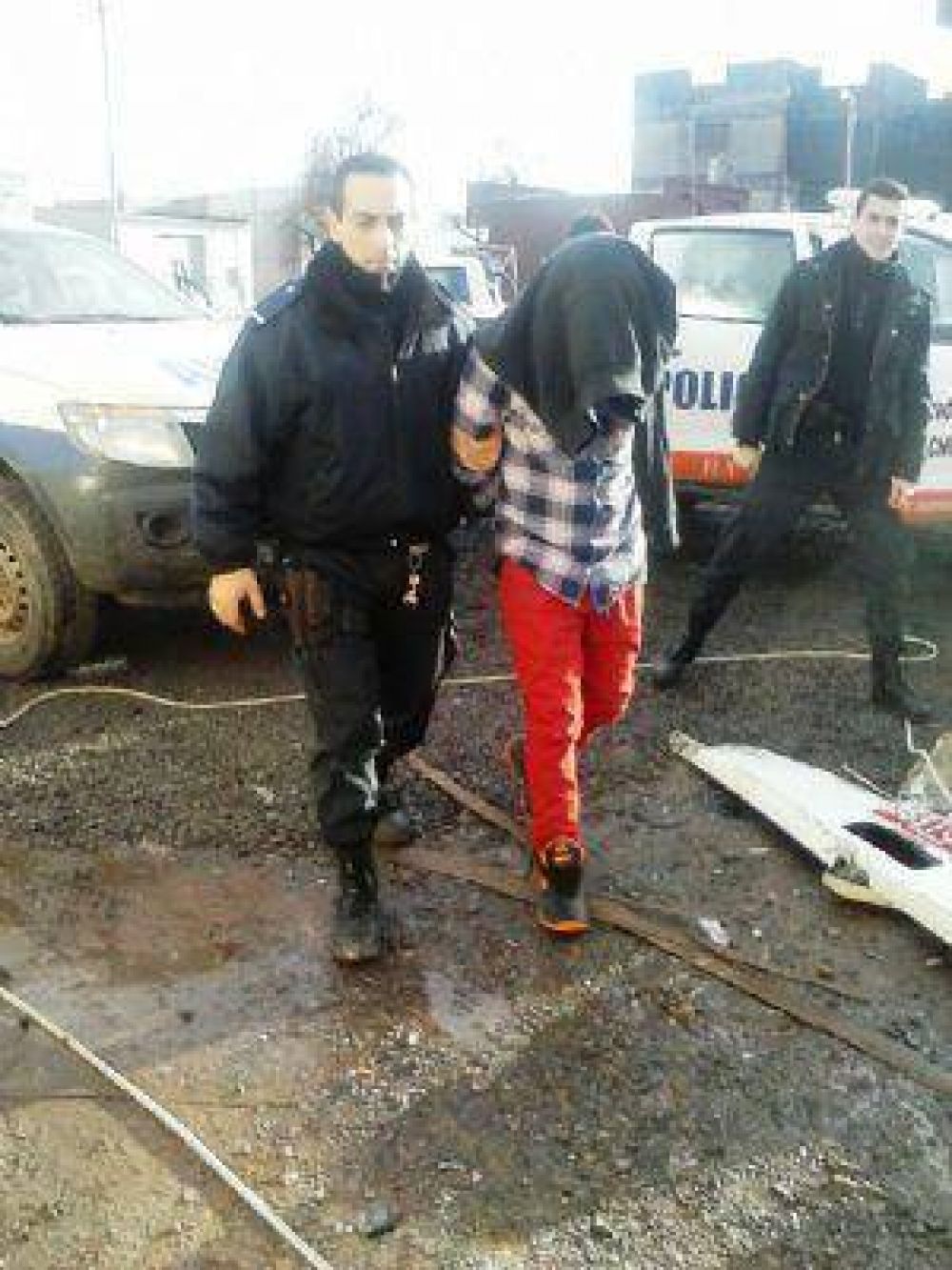 Roban, atan y cortan a un abuelo de 80 a�os, hay dos aprehendidos