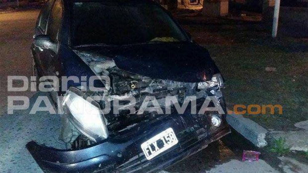 Atac� a familiares de su expareja, huy�, choc� y fue detenido