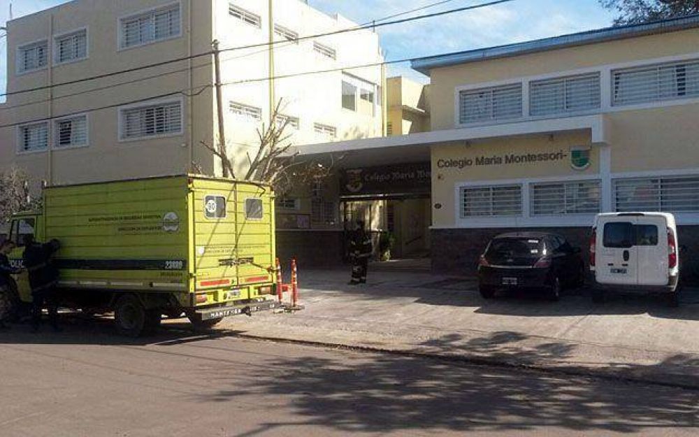 Susto por una amenaza de bomba en un colegio de Brown
