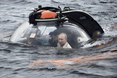 La aventura de Vladimir Putin a bordo de un 