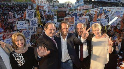 Scioli y Macri trasladan hoy la pulseada electoral a Tucum�n
