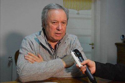 Peralta defendi� pol�tica en Salud y pidi� �hechos, no palabras�