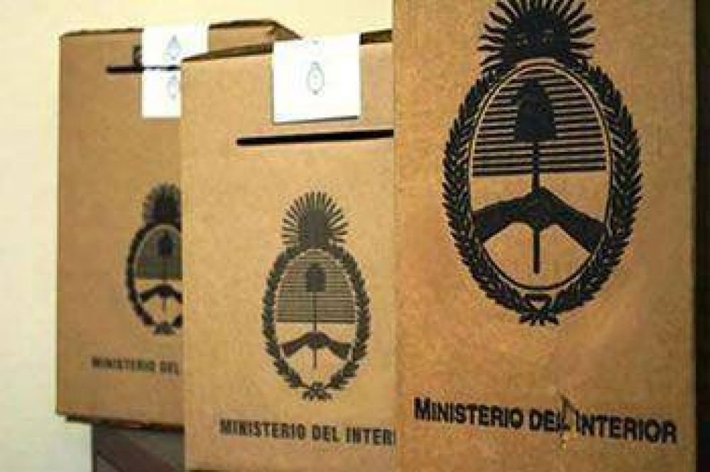 SANTA CRUZ: Con la mirada en octubre