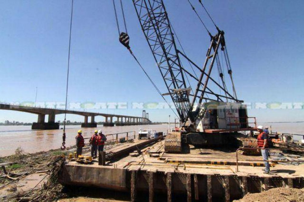 La creciente del Paran� posterg� el inicio de la obra de defensas del puente Chaco-Corrientes