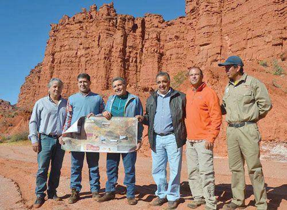Presentan emprendimiento tur�stico para Los Colorados