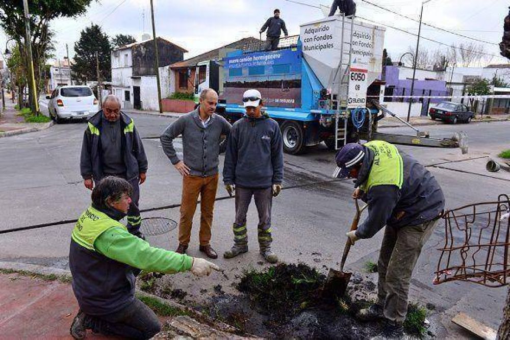 Se realizan mejoras en las calles, veredas y cordones de Virreyes
