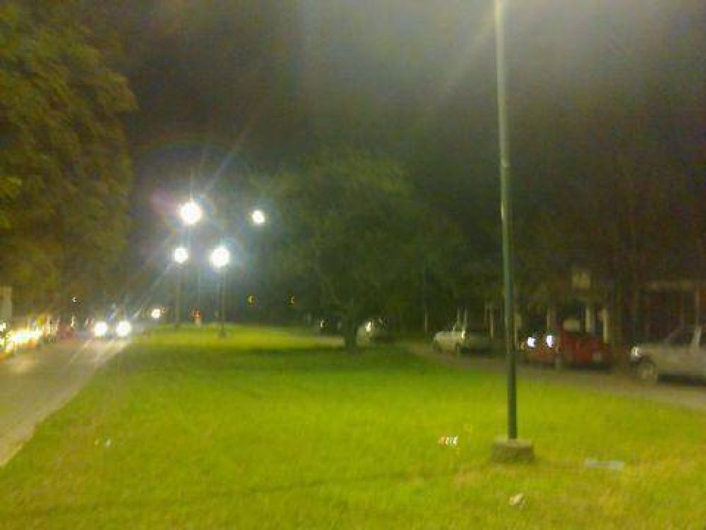 Repotenciaci�n del alumbrado p�blico en la Avenida Mitre de Ramallo