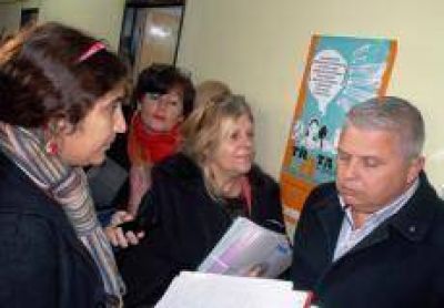 La Mesa Local de Violencia y Abuso recibe a los candidatos a intendente