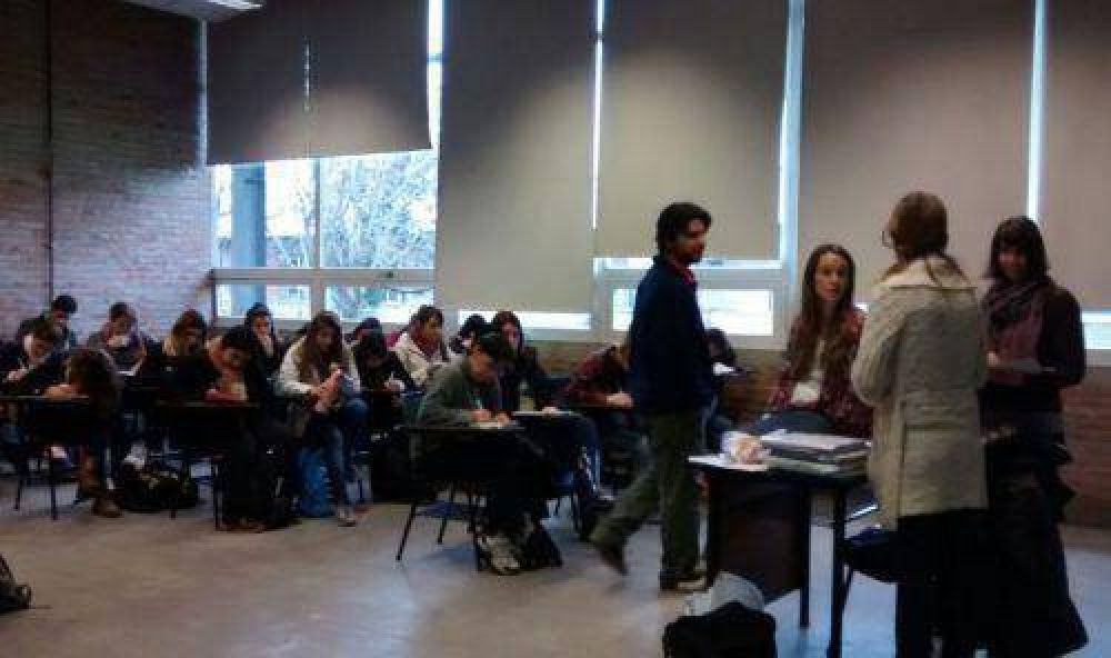 INTA AMBA y Prohuerta junto a la Universidad Nacional de Lan�s