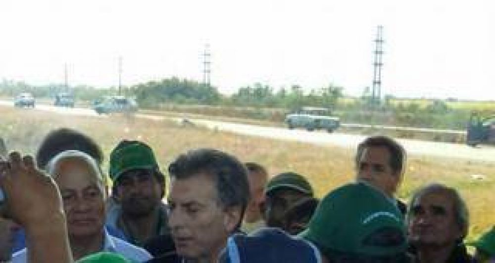 Macri pudo sortear los cortes de rutas y estuvo en Concepci�n
