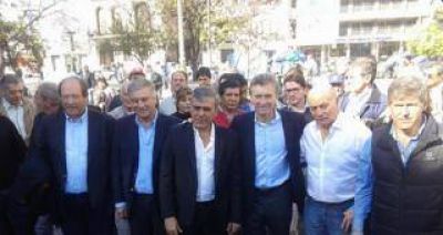 Macri, Sanz y Cano dialogaron con productores y jubilados