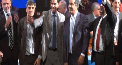 Urtubey acompa�� a Scioli en el cierre de campa�a en Tucum�n
