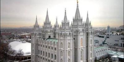 La Iglesia mormona nombra por primera vez a tres mujeres para cargos directivos