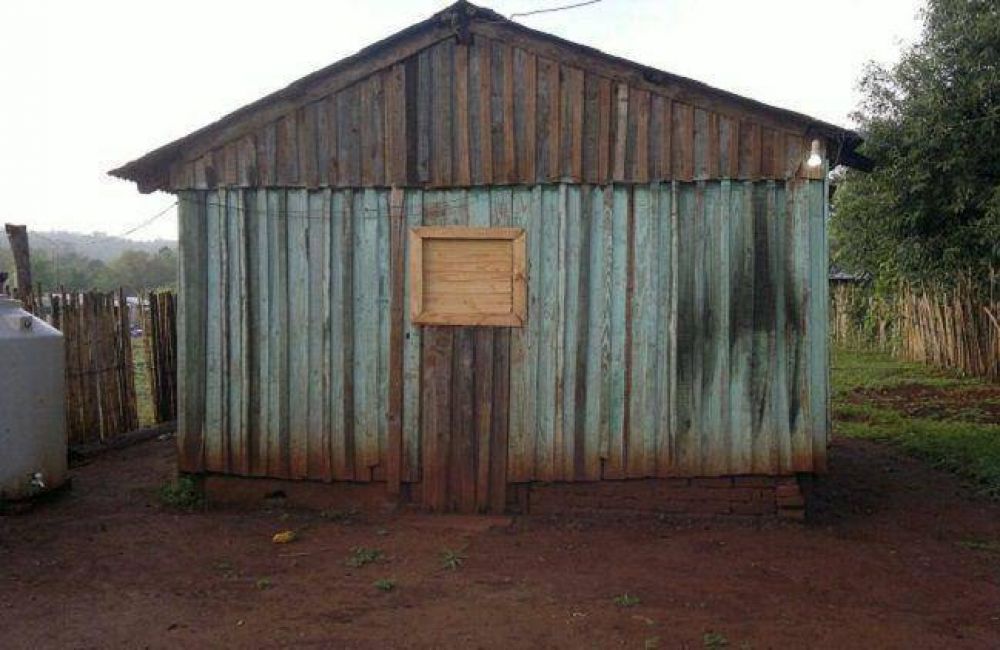 Incendiaron parte de la casa de un dirigente pol�tico de Santa Ana